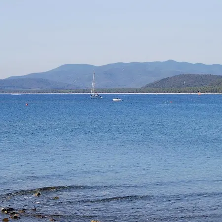 Due Balconi Sul Mare 푼타알라